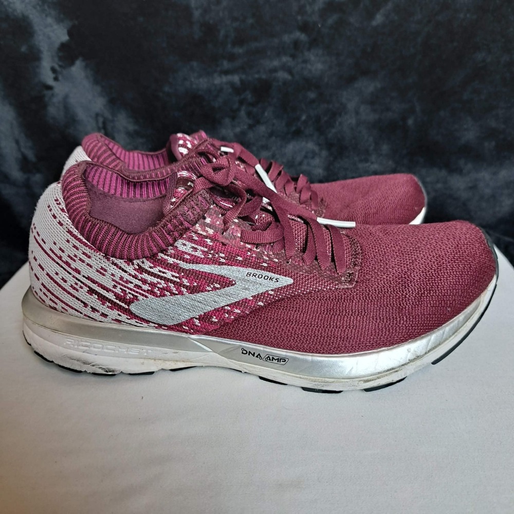Brooks Ricochet DNA Tennis Shoe Sneaker Energize Neutral Women's 9.5 Burgundy
